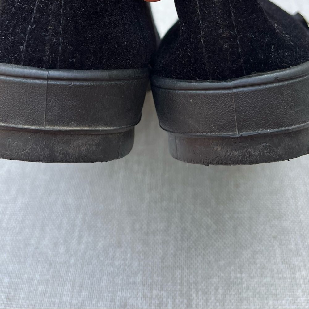 Black faux suede flat shoes, round toe,strap across,metal closure,rubber sole, 7 - Picture 6 of 9